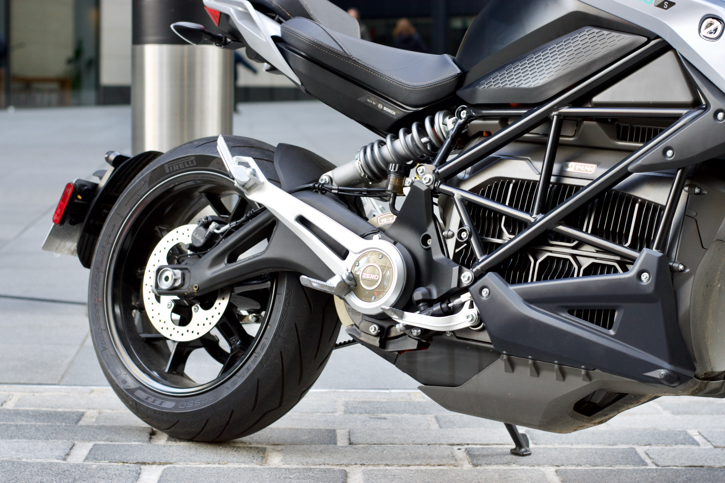 Zero S chassis and wheel detail